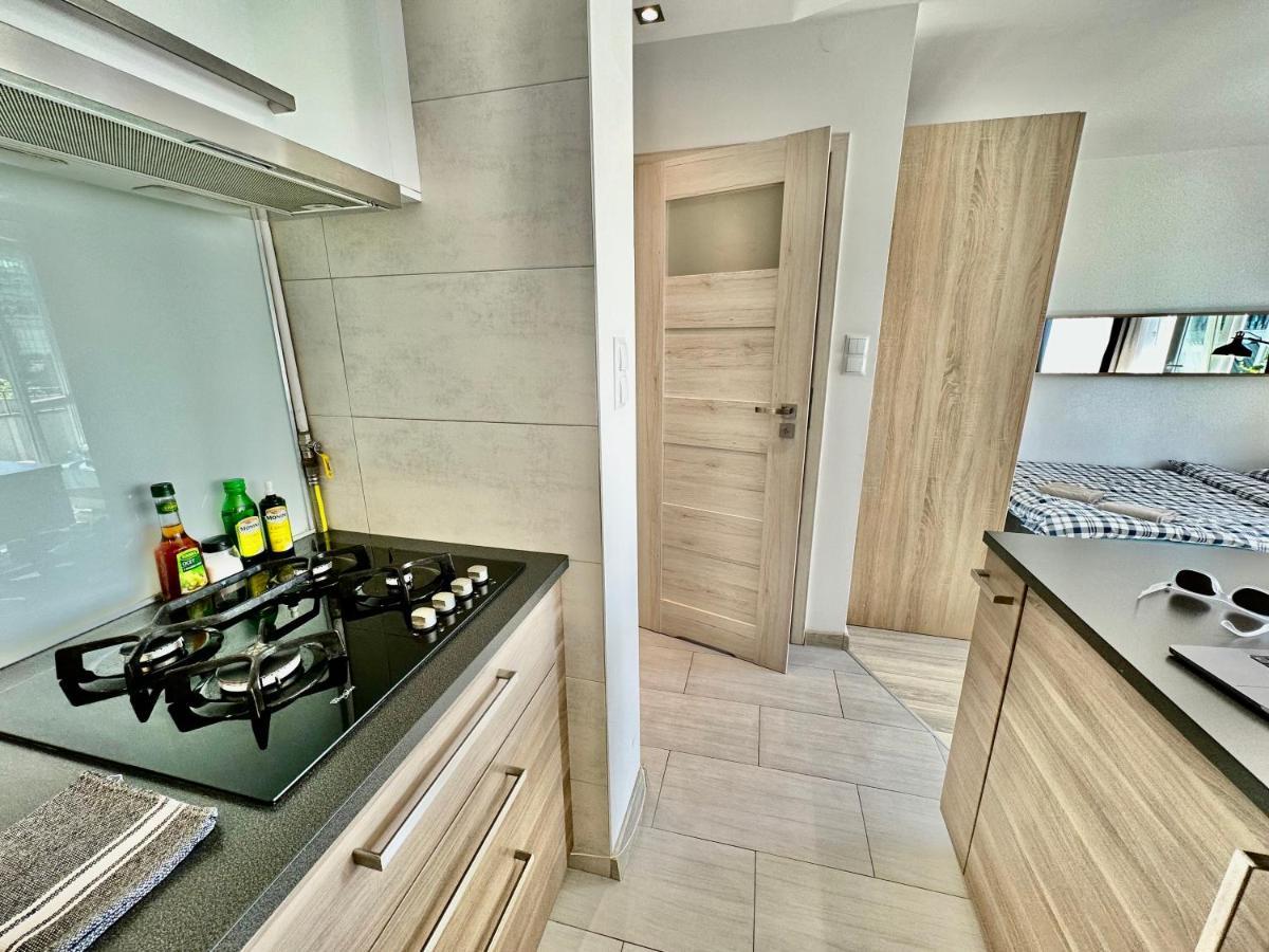 Ferienwohnung Neon 2 - Fast Wifi 70'Tv Netflix Hbo Max Appletv+ Warschau Exterior foto